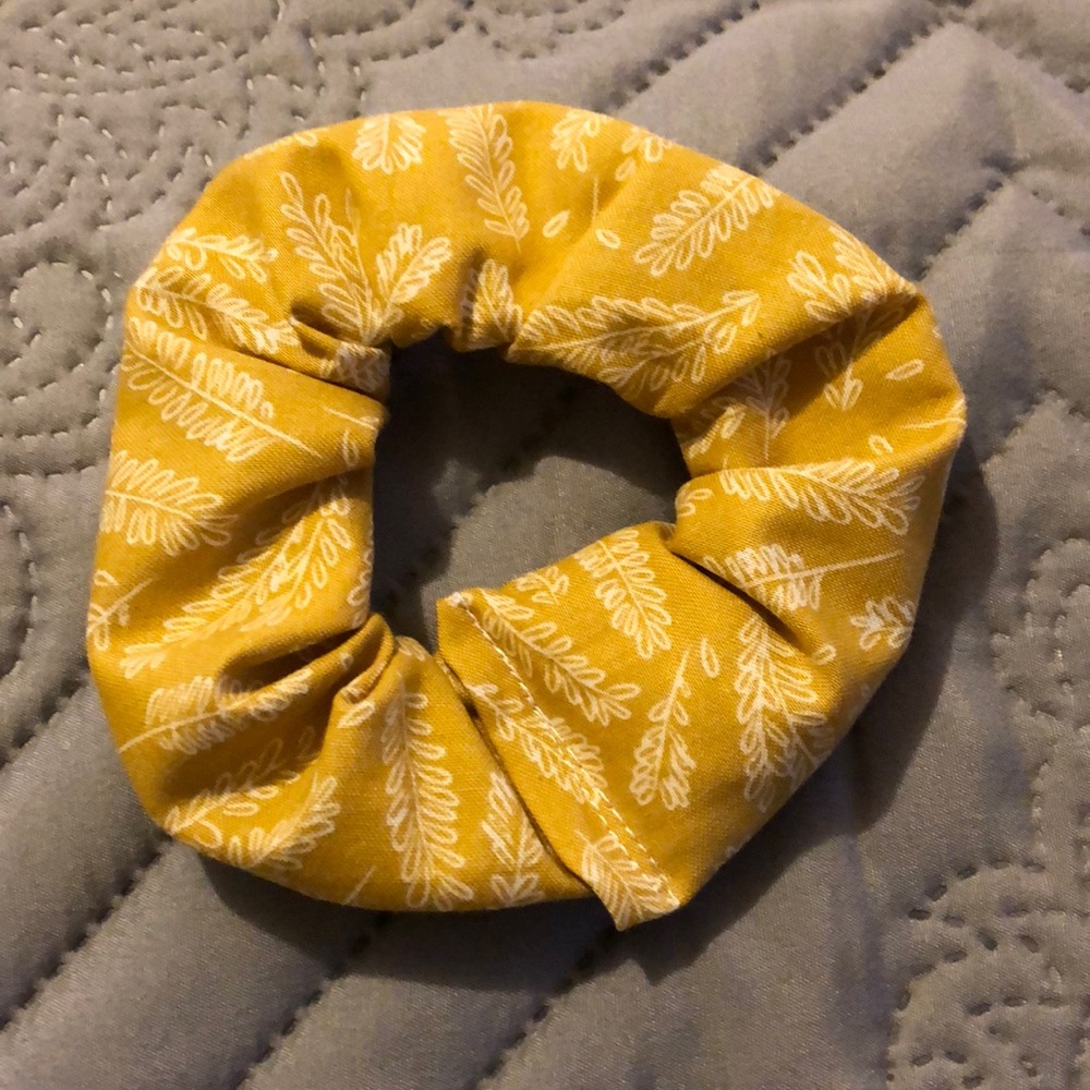 100% Handmade Scrunchie
